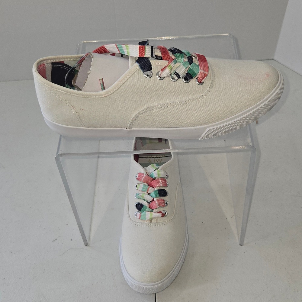 Crown & Ivy Riley Womens Size 8 White Canvas Sneakers Plaid Laces Low Top Shoes